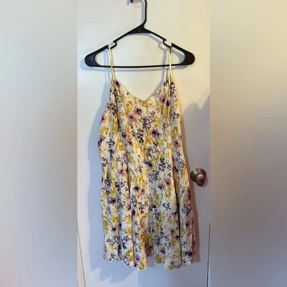 Old Navy Floral Spaghetti Strap Dress - Picture 1 of 3